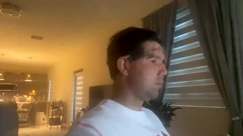 Snapshot of law_cambio chatting on December 5, 2024, 12:33 pm law_cambio online show from December 5, 2024, 12:33 pm