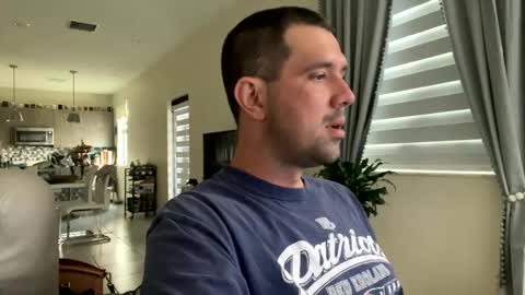 Snapshot of law_cambio chatting on December 11, 2024, 3:37 pm law_cambio online show from December 11, 2024, 3:37 pm