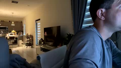 Snapshot of law_cambio chatting on December 13, 2024, 12:39 pm law_cambio online show from December 13, 2024, 12:39 pm