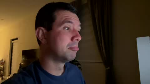 Snapshot of law_cambio chatting on February 19, 2025, 6:44 am law_cambio online show from February 19, 2025, 6:44 am