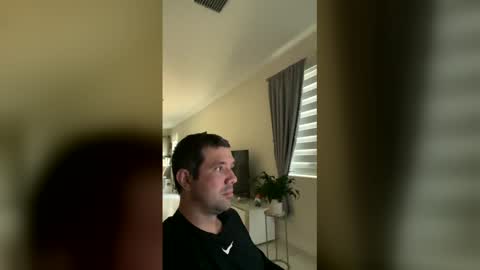 Snapshot of law_cambio chatting on January 7, 2026, 9:17 pm law_cambio online show from January 7, 2026, 9:17 pm