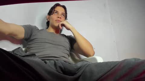 Snapshot of lax777_ chatting on October 21, 2025, 1:50 am ZAmbrano online show from October 21, 2025, 1:50 am
