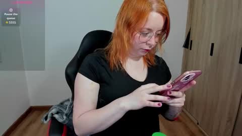 Snapshot of lay_lah chatting on January 8, 2026, 9:06 pm laylaah online show from January 8, 2026, 9:06 pm