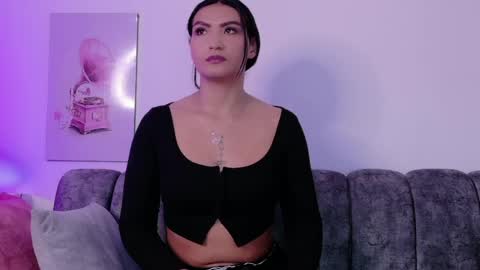 laya online show from May 30, 2026, 3:25 am