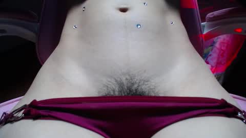 Layana online show from November 10, 2025, 7:13 pm