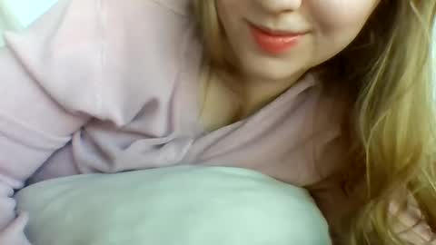 Snapshot of layannalea chatting on January 21, 2025, 10:51 pm layannalea online show from January 21, 2025, 10:51 pm