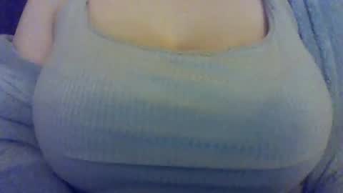 layannalea online show from November 14, 2025, 2:10 am