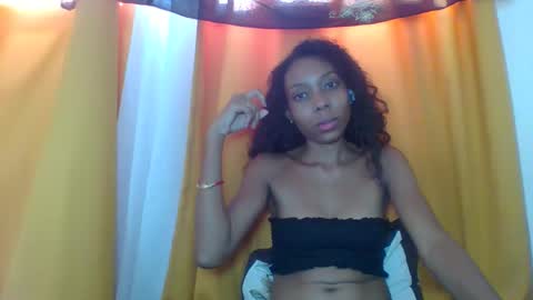 Snapshot of layannek chatting on January 8, 2026, 5:32 am layannek online show from January 8, 2026, 5:32 am