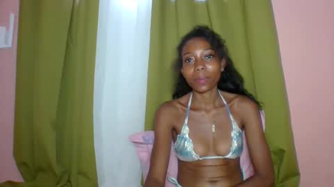 Snapshot of layannek chatting on March 13, 2026, 4:52 am layannek online show from March 13, 2026, 4:52 am