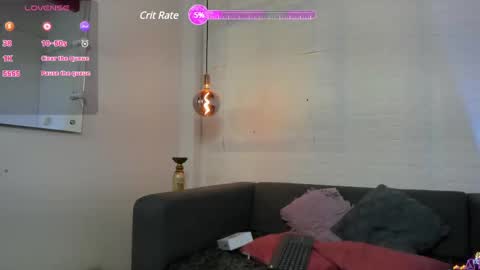 Layla online show from March 1, 2025, 12:39 am