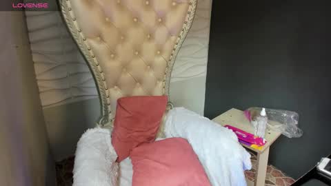 Snapshot of layla_707 chatting on March 5, 2026, 7:10 pm Layla online show from March 5, 2026, 7:10 pm