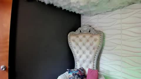 Snapshot of layla_707 chatting on March 21, 2026, 8:01 pm Layla online show from March 21, 2026, 8:01 pm
