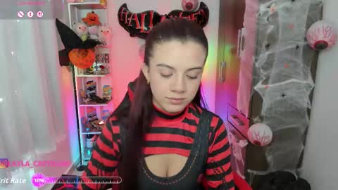 Layla online show from October 21, 2025, 2:51 pm