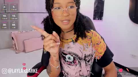 Snapshot of layla_clarke chatting on March 25, 2026, 3:45 am layla_clarke online show from March 25, 2026, 3:45 am