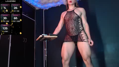 Layla   help me with your thumbs up its important  online show from December 27, 2024, 9:32 pm