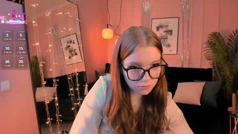 layla_glam online show from January 11, 2026, 1:27 pm