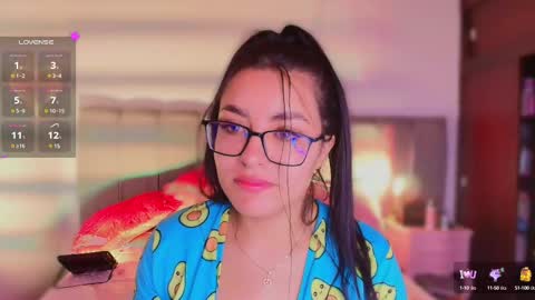 Layla online show from March 8, 2025, 1:47 pm