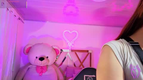 Snapshot of laylafoxy_tay chatting on September 15, 2025, 3:39 am laylafoxy_tay online show from September 15, 2025, 3:39 am