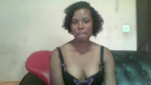 laylah517 online show from November 5, 2025, 11:43 am