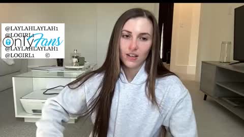 laylahlaylah1 online show from March 11, 2026, 4:02 pm