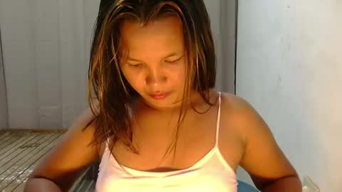 Nimfa online show from May 24, 2026, 12:43 pm