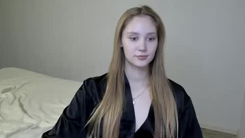 Snapshot of laylapretty001 chatting on January 7, 2025, 6:05 am LaylaPretty001 online show from January 7, 2025, 6:05 am