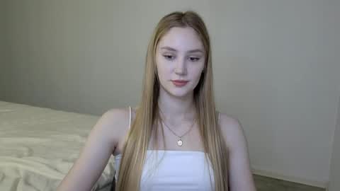 Snapshot of laylapretty001 chatting on January 24, 2025, 5:53 am LaylaPretty001 online show from January 24, 2025, 5:53 am
