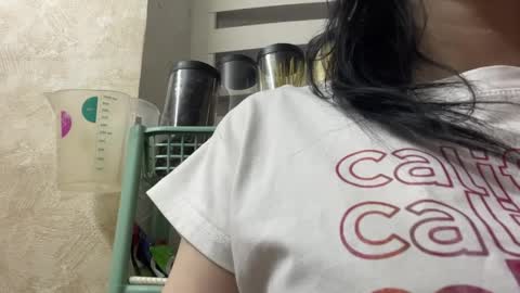 Snapshot of laylawintz chatting on March 31, 2026, 5:24 pm Luna online show from March 31, 2026, 5:24 pm