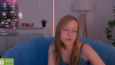 Snapshot of layriantavee chatting on January 5, 2025, 9:59 am layriantavee online show from January 5, 2025, 9:59 am