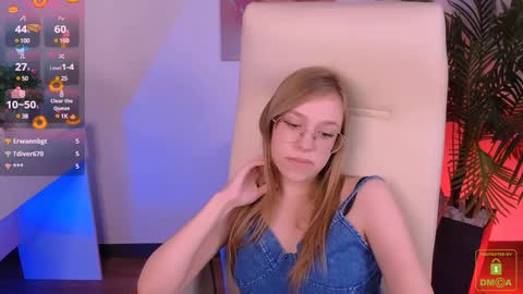 Snapshot of layriantavee chatting on January 27, 2025, 1:30 pm layriantavee online show from January 27, 2025, 1:30 pm