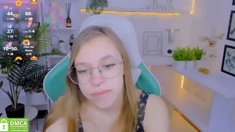 Snapshot of layriantavee chatting on January 29, 2025, 7:04 am layriantavee online show from January 29, 2025, 7:04 am