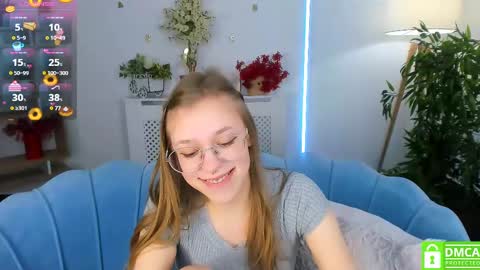 layriantavee online show from February 25, 2025, 1:28 pm