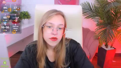 Snapshot of layriantavee chatting on September 11, 2025, 6:13 am layriantavee online show from September 11, 2025, 6:13 am