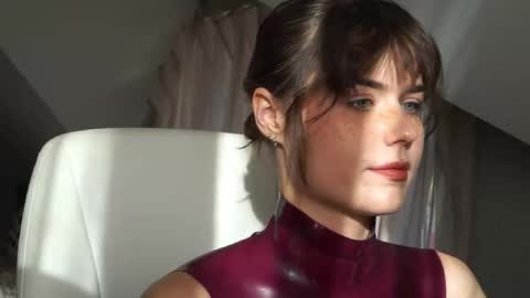 Pansy online show from October 10, 2025, 10:47 am