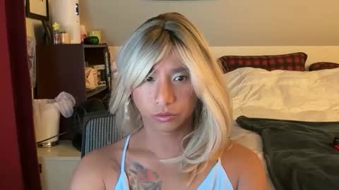 lbffemme online show from November 19, 2025, 2:00 am