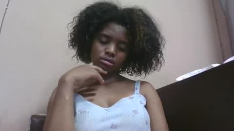 lea96546 online show from March 25, 2026, 6:25 pm