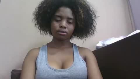 lea96546 online show from March 27, 2026, 8:26 am