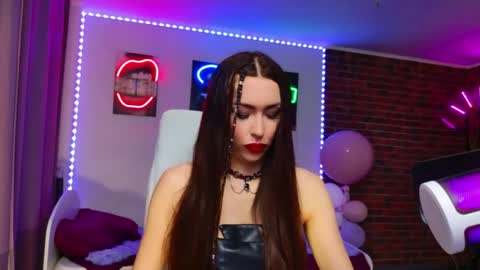 lea_loon online show from May 16, 2026, 12:59 pm