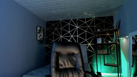 Lea Velle online show from October 23, 2025, 4:23 am