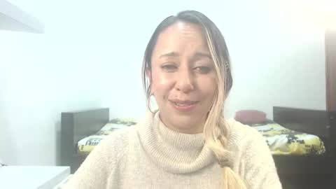 Snapshot of leah_susman chatting on March 6, 2026, 3:47 am leah_susman online show from March 6, 2026, 3:47 am