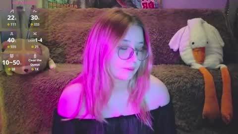 Leah online show from August 2, 2026, 9:13 pm
