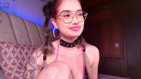 Snapshot of leahprada_ chatting on January 9, 2025, 8:55 pm Instagram Leahprada online show from January 9, 2025, 8:55 pm