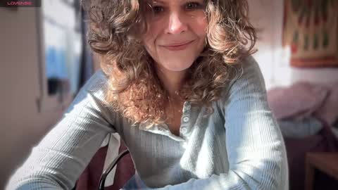 Snapshot of leahsparkles chatting on January 15, 2025, 2:24 pm Leah Sparkles online show from January 15, 2025, 2:24 pm