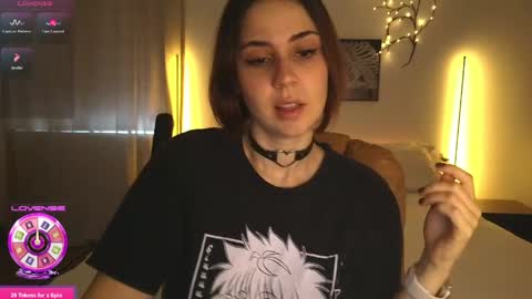 Snapshot of leahwoods chatting on May 26, 2026, 1:45 am leahwoods online show from May 26, 2026, 1:45 am