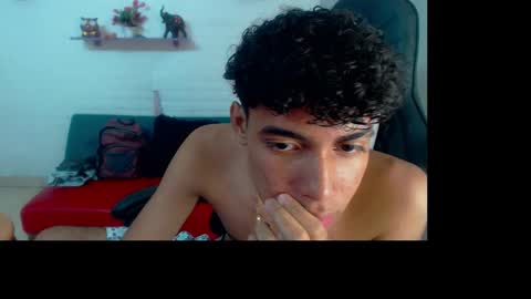 Snapshot of leam_1 chatting on November 15, 2025, 9:43 pm leam_1 online show from November 15, 2025, 9:43 pm