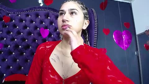 Snapshot of leamoreau chatting on February 15, 2025, 10:33 am leamoreau online show from February 15, 2025, 10:33 am