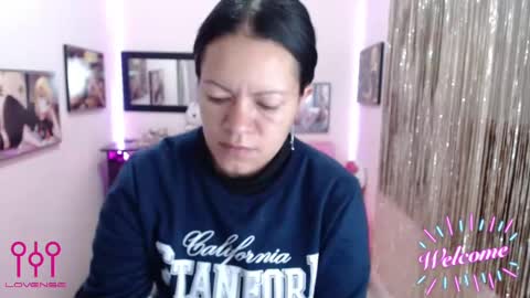 Leandra online show from October 16, 2025, 12:39 pm