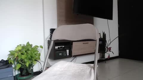 Leandro online show from March 30, 2026, 1:12 pm