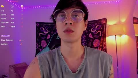 leaneseb online show from January 21, 2025, 1:29 am