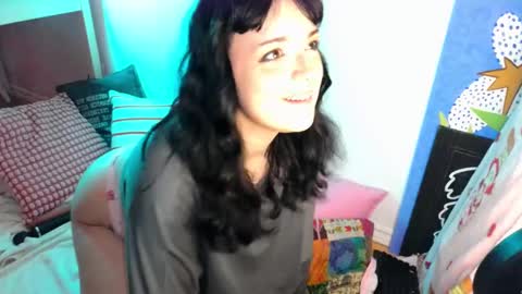 Lea Ray Pie online show from February 11, 2025, 10:28 pm